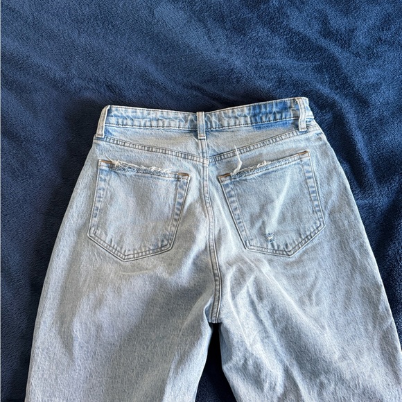 Abercrombie & Fitch Light High Rise Dad Jeans - Picture 6 of 6